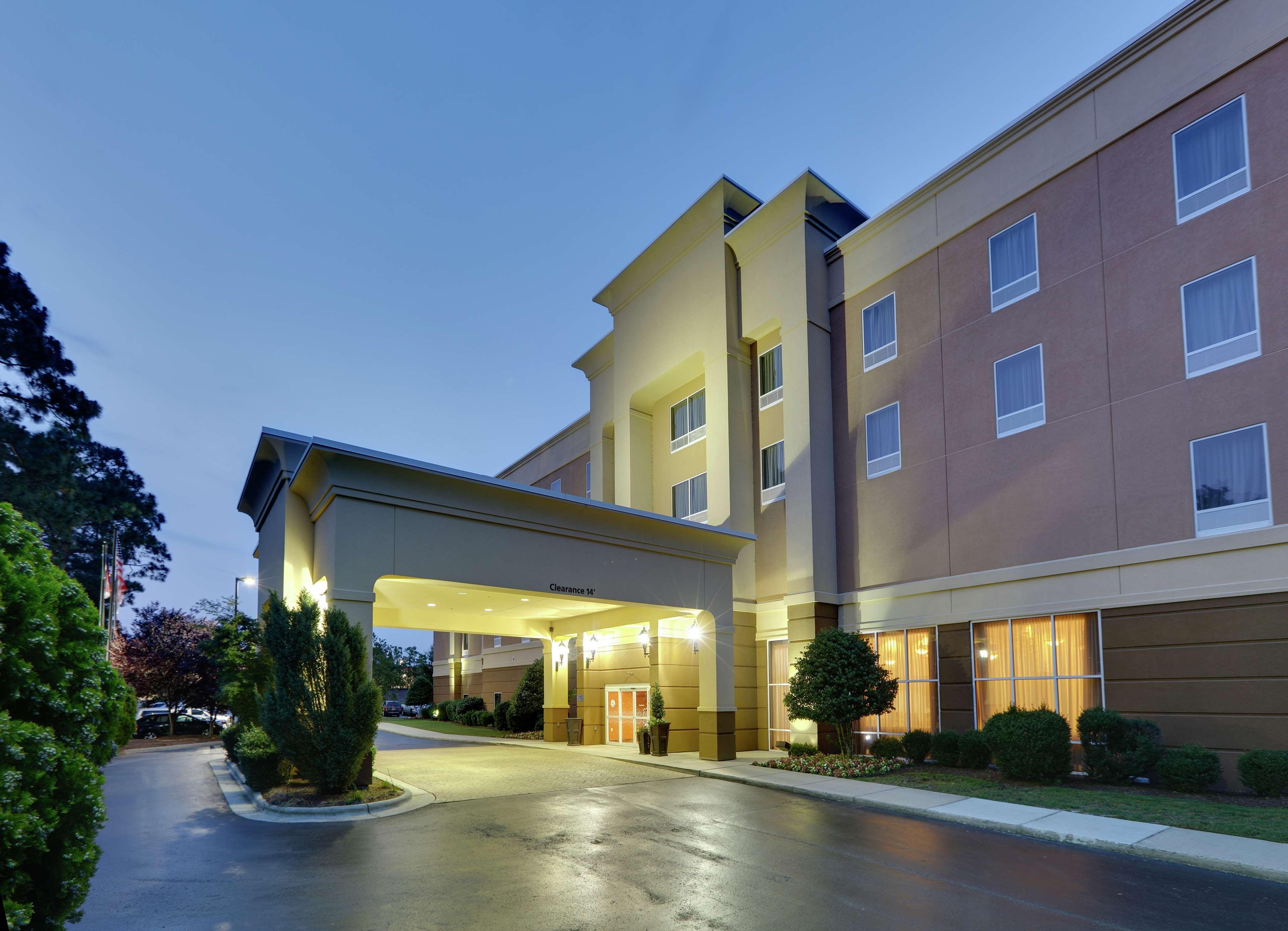 Hampton Inn & Suites Southern Pines-Pinehurst Aberdeen Екстер'єр фото