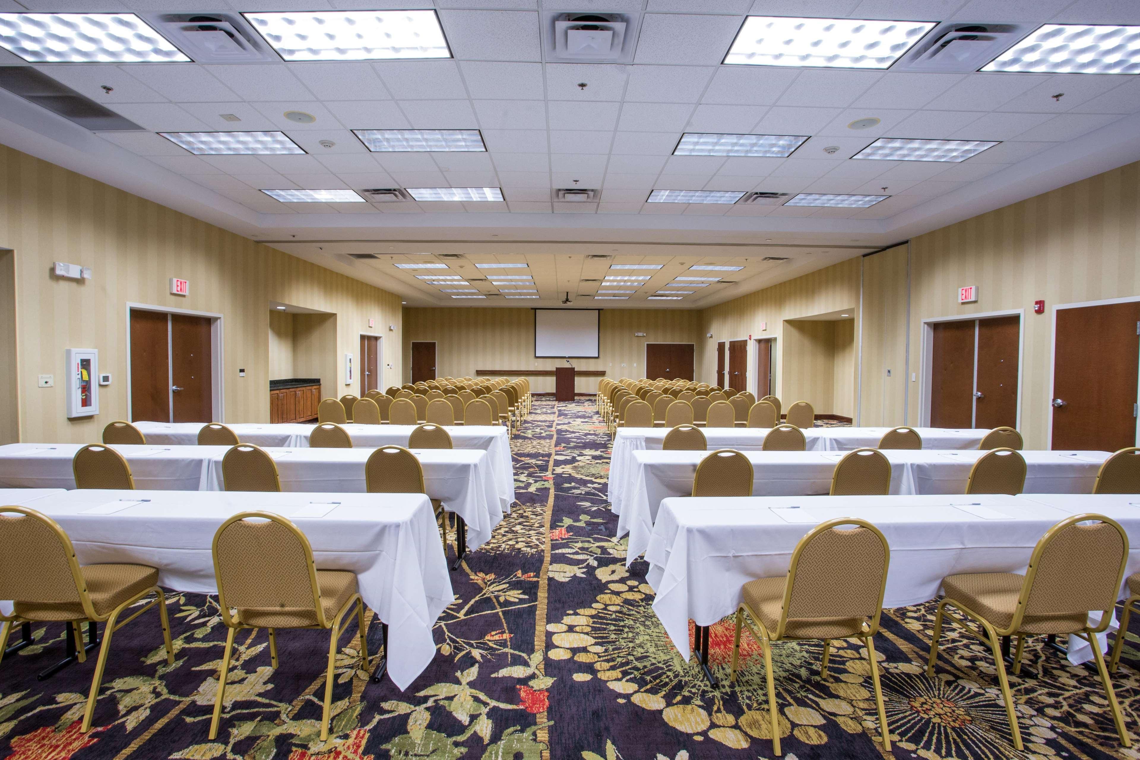 Hampton Inn & Suites Southern Pines-Pinehurst Aberdeen Екстер'єр фото