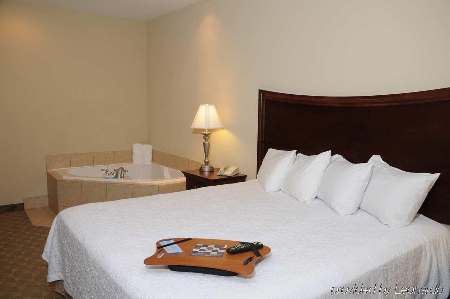 Hampton Inn & Suites Southern Pines-Pinehurst Aberdeen Екстер'єр фото